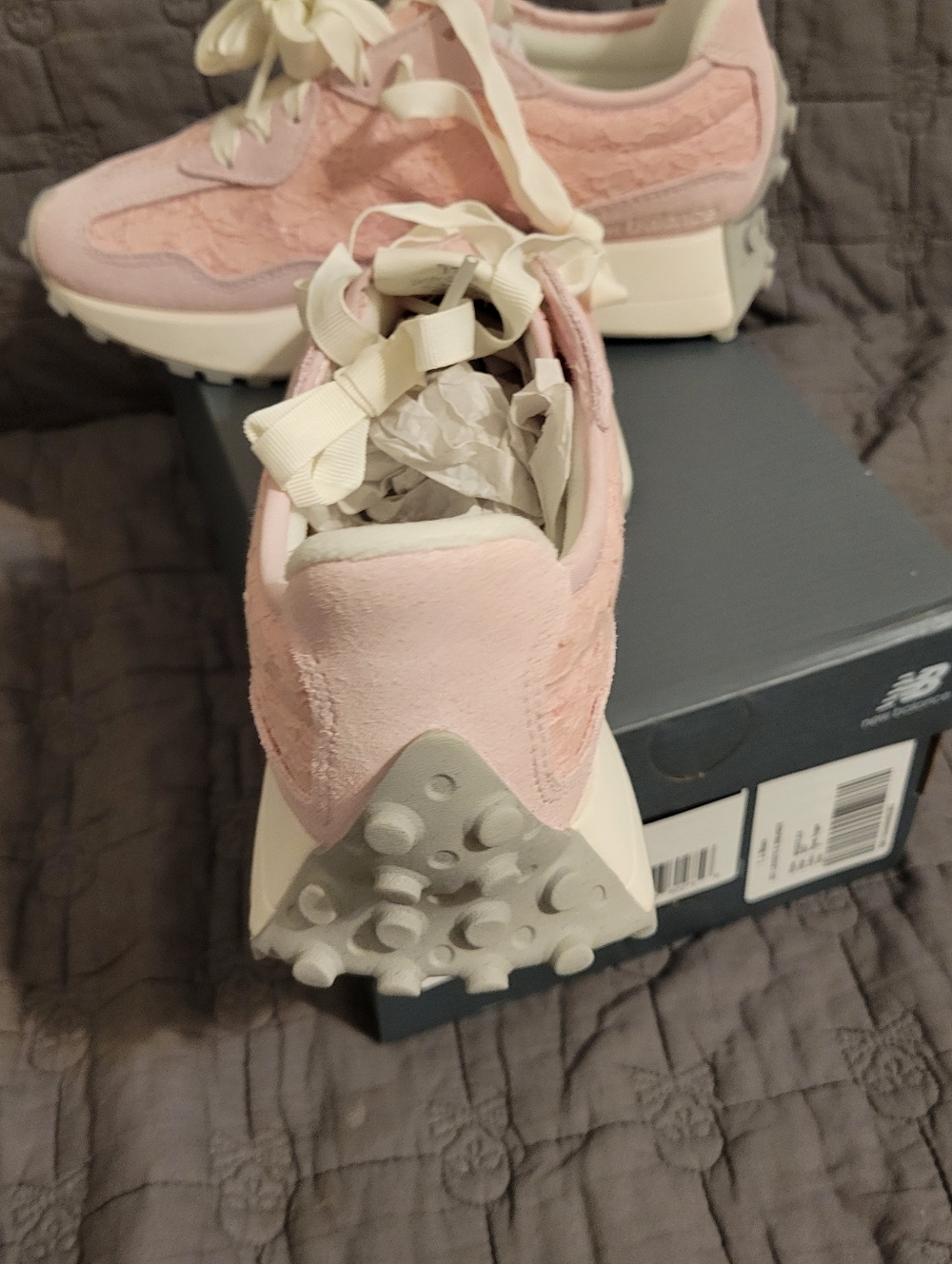 New Balance 327 Women's Pink Lace Accent with 'N' Logo ,size 7 RARE - Picture 9 of 16